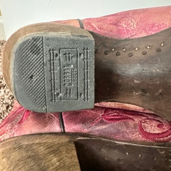 Corral 9.5 Red Boots - Picture 6 of 11